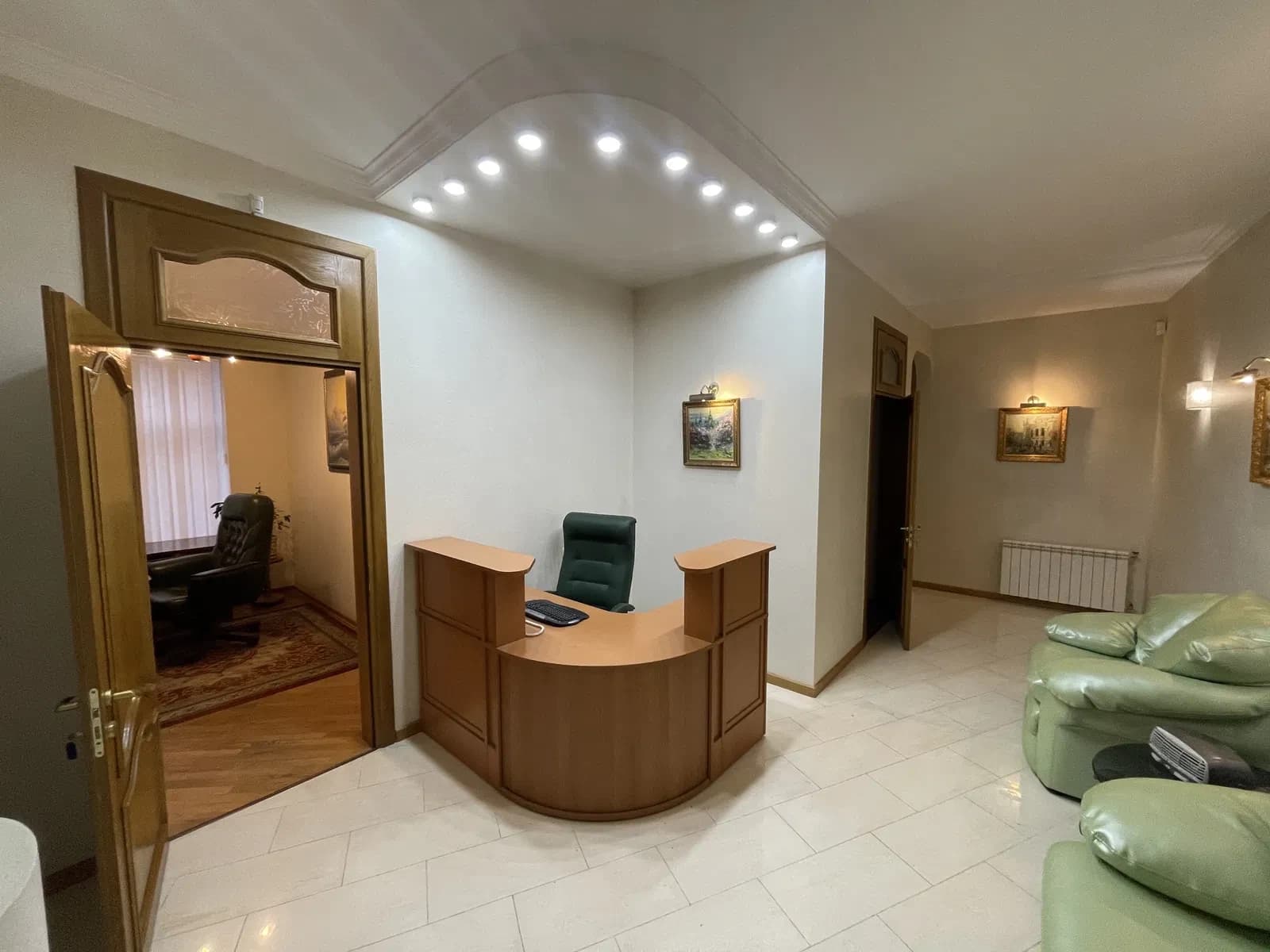 Офіс, Печерський: власне паркомісце, Софійський собор 300 м - фото 2
