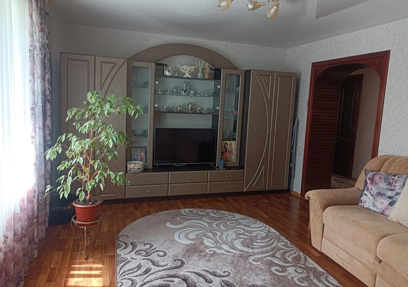 3-кімнатна квартира, Слобода: резервне живлення, вода без світла