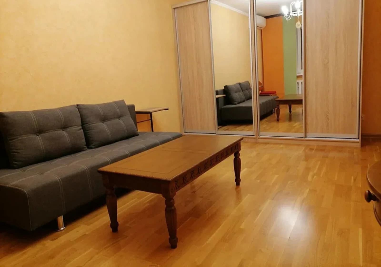 1-кімнатна квартира, Виноградар: кухня 14 м², духова шафа - фото 4