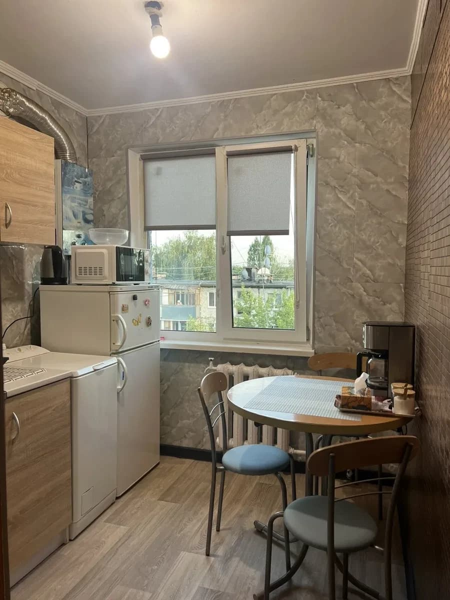 1-кімнатна квартира, Лесі Українки: косметика, балкон, газова колонка - фото 4