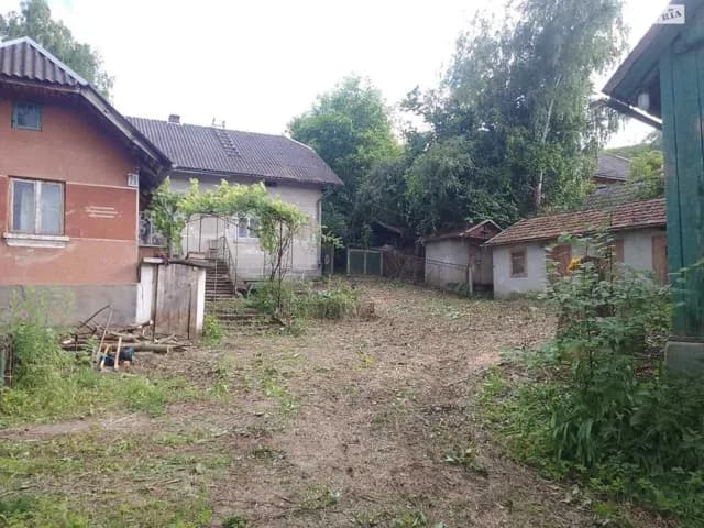 Будинок, Кутище: криниця, літня кухня, цегляні стіни - фото 1