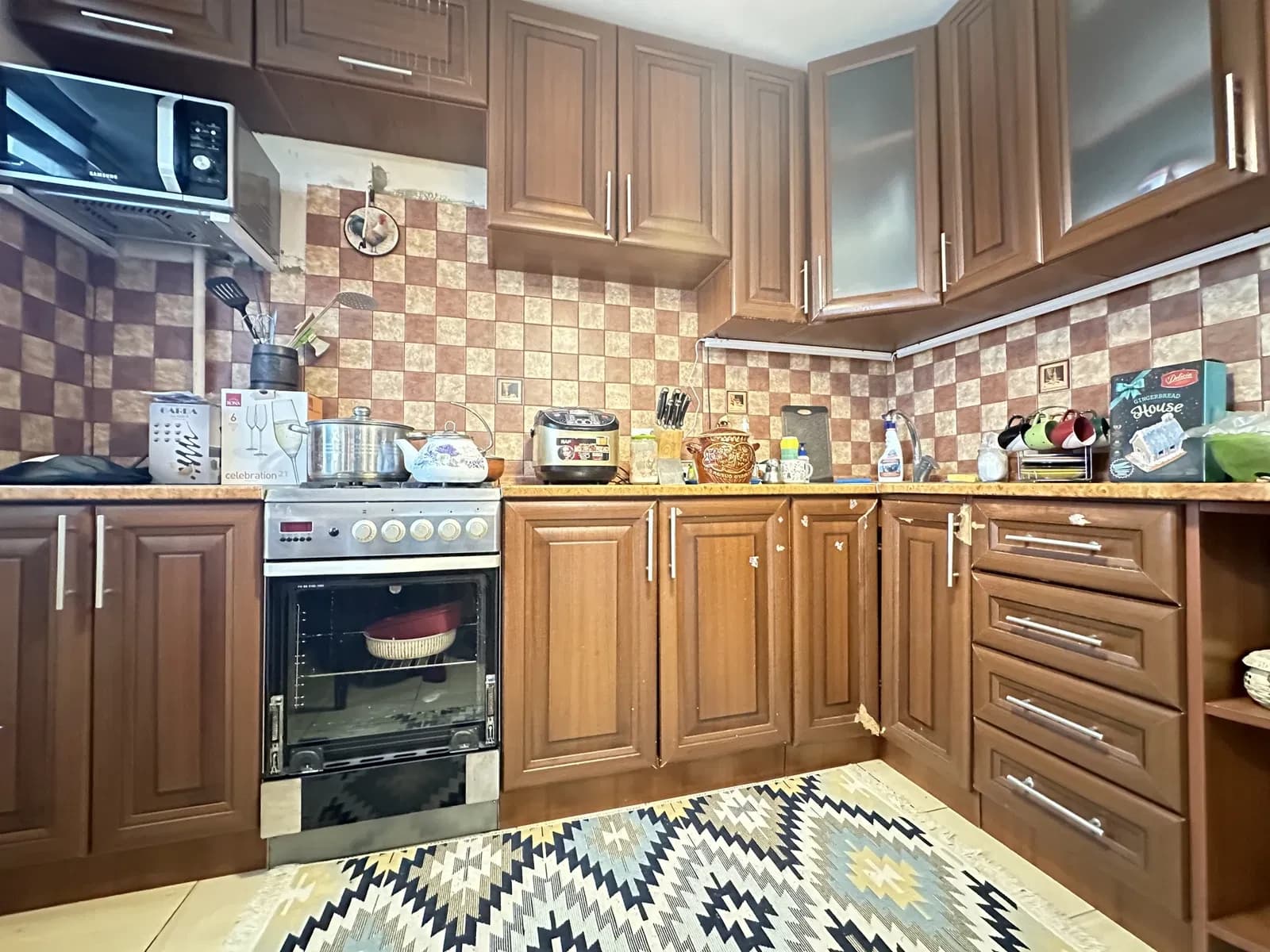 2-кімнатна квартира, Чернігів: косметичний ремонт, меблі та техніка - фото 3