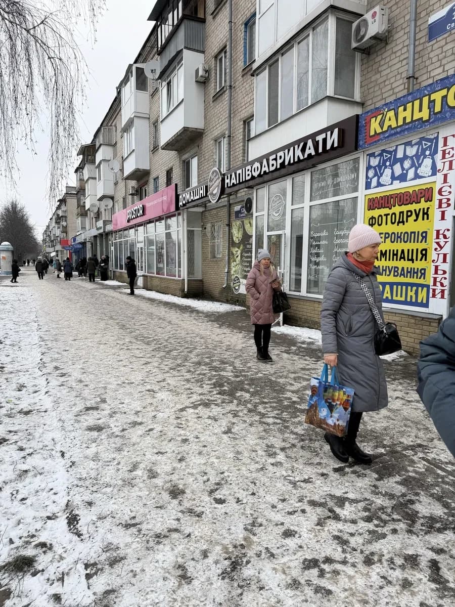 Приміщення, Кременчук: фасадне, окремі входи, 380 В - фото 2