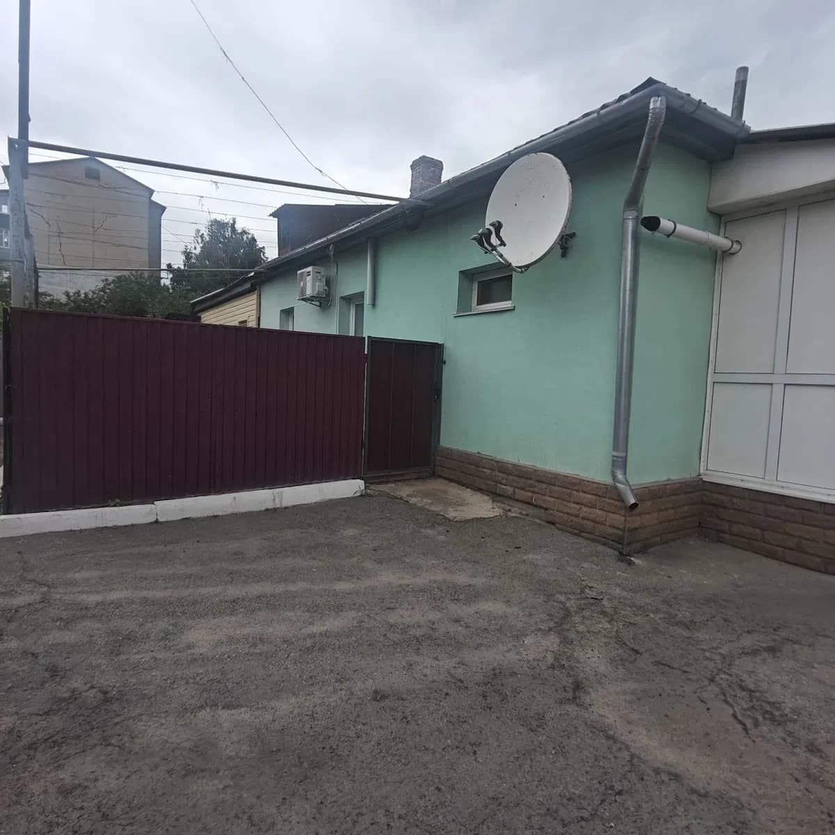 2-кімнатна квартира, Сквира: євроремонт, тераса, паркомісце - фото 2
