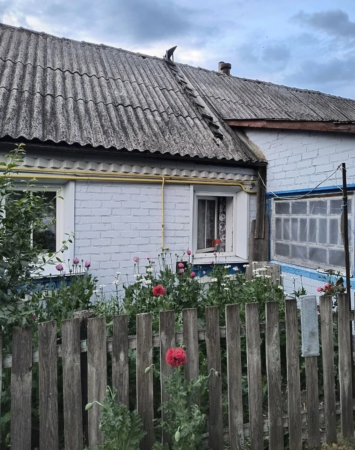 Будинок, Кодня: 16 соток, газове та пічне опалення, криниця - фото 3