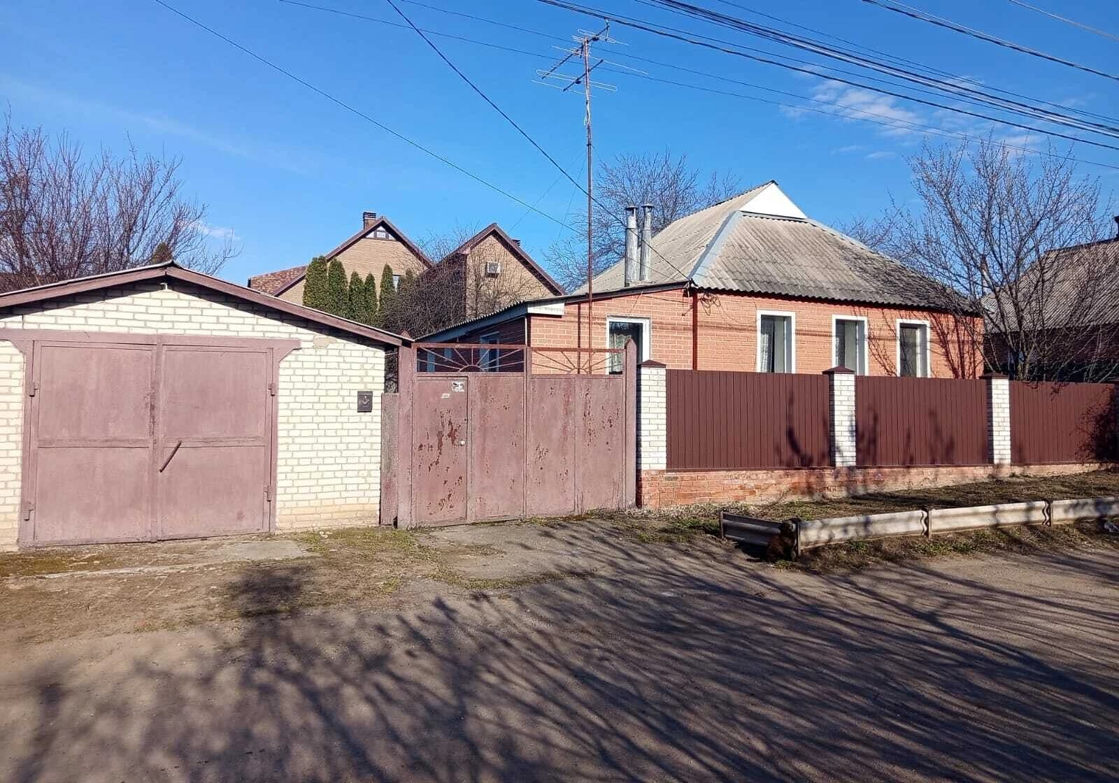 Будинок, Лазьковка: 3 спальні, гараж із підвалом, свердловина