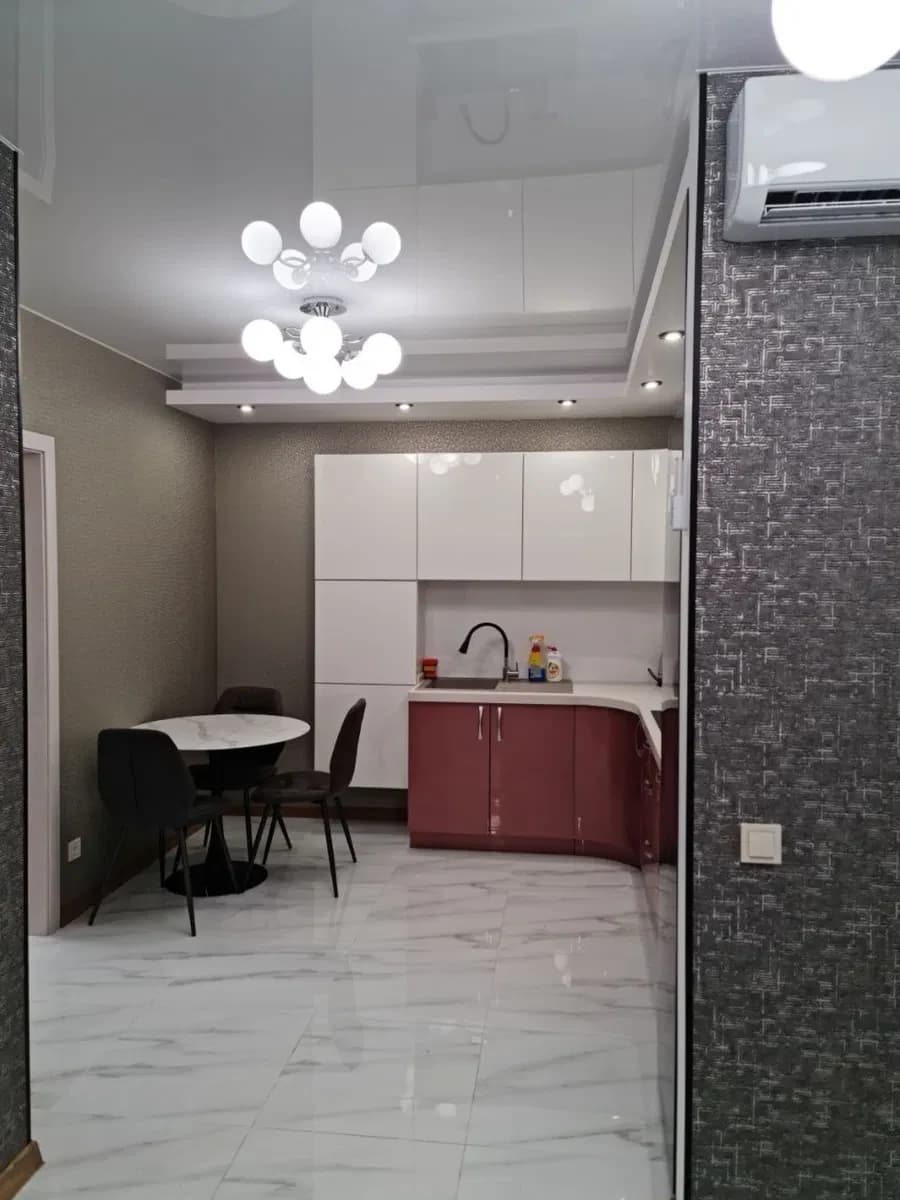 2-кімнатна квартира у ЖК «Берестейський»: генератор, метро 200 м - фото 3