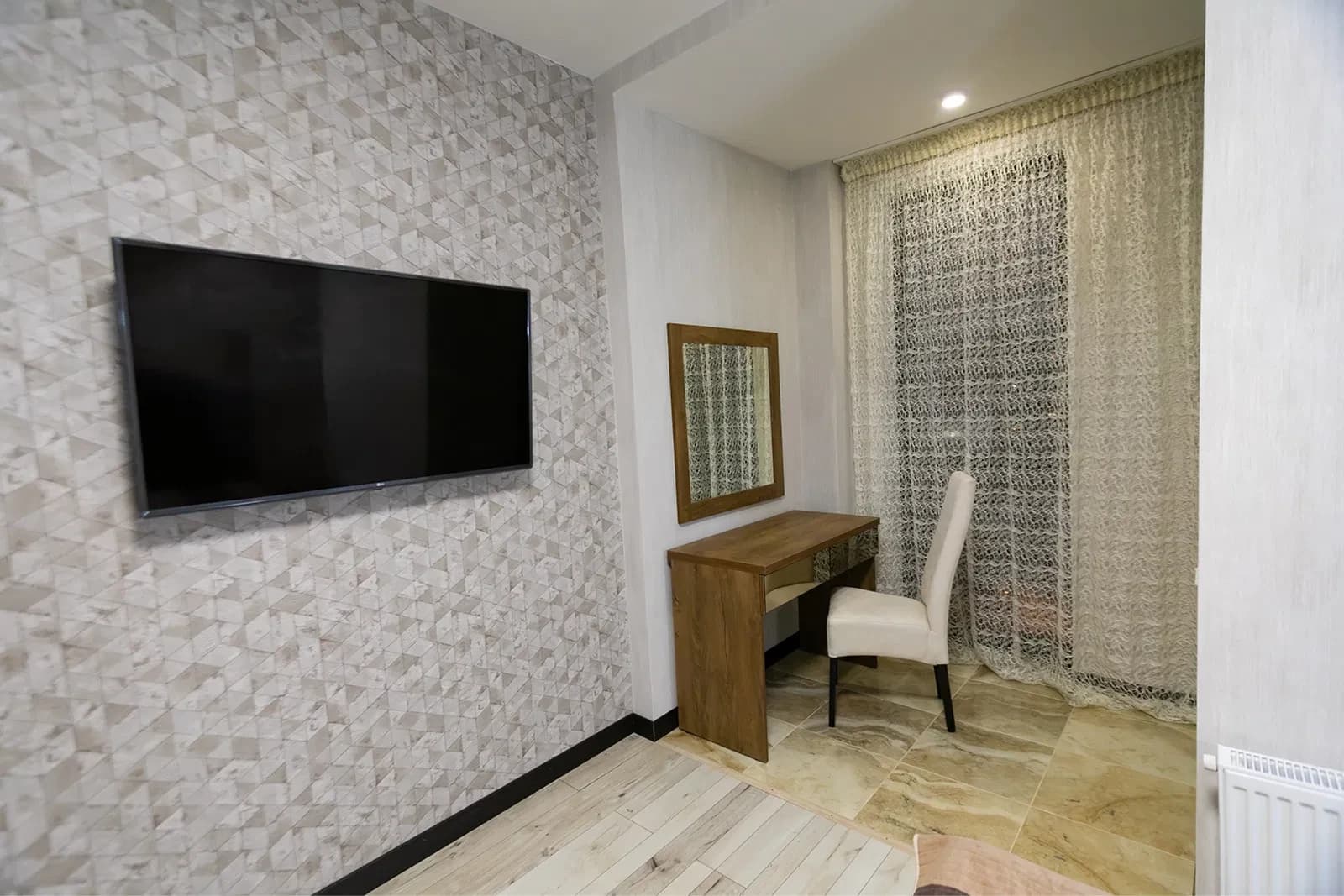 2-кімнатна квартира у ЖК Чикаго: орендар, кухня-вітальня 20 м² - фото 5
