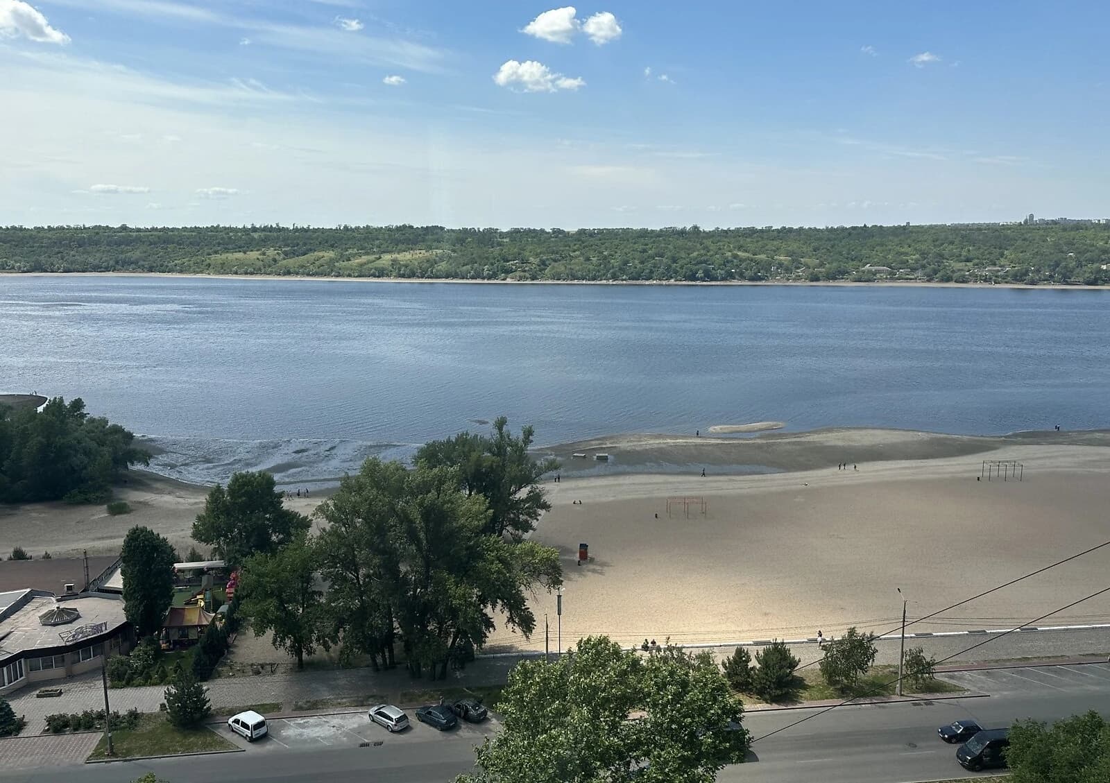 3-кімнатна квартира, Вознесенівський: цегляні стіни, вантажний ліфт