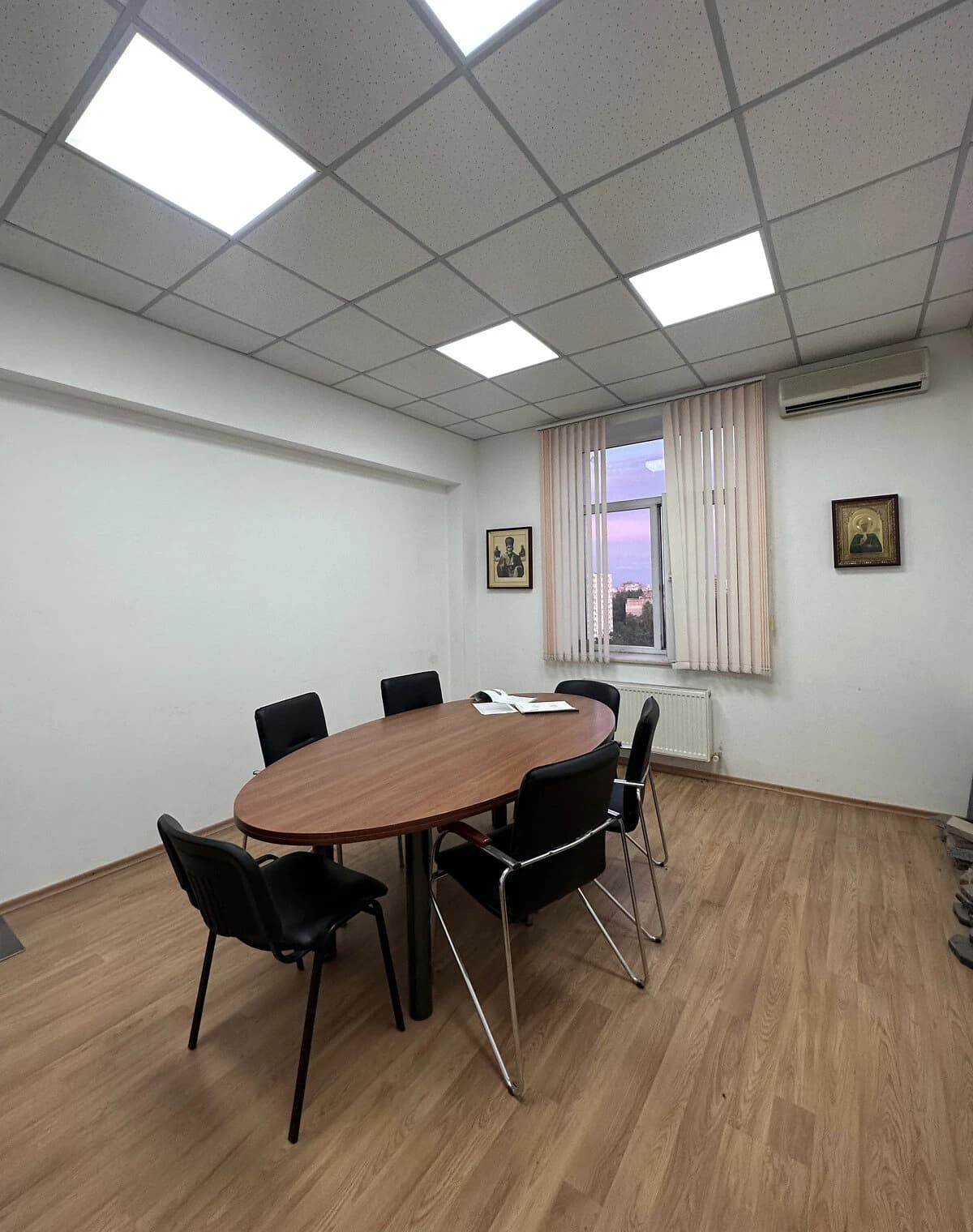Офіс, Таїрова: кабінетне планування, кондиціонер, пандус - фото 2