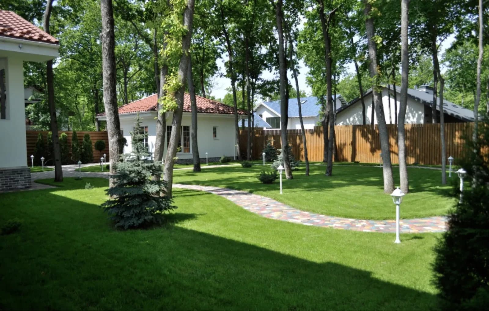 Котедж, Лісне: дубовий гай, тераса з барбекю, гараж - фото 4