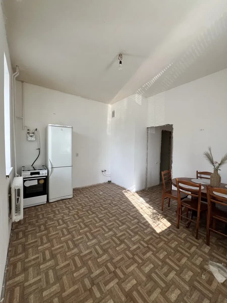 2-кімнатна квартира, Биківня: дитяча кімната 18 м², парк і ліс поруч - фото 3