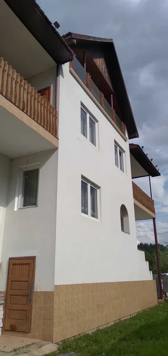 Будинок, Свалява: гараж, 8 соток, ліс і річка за 3 хвилини - фото 3