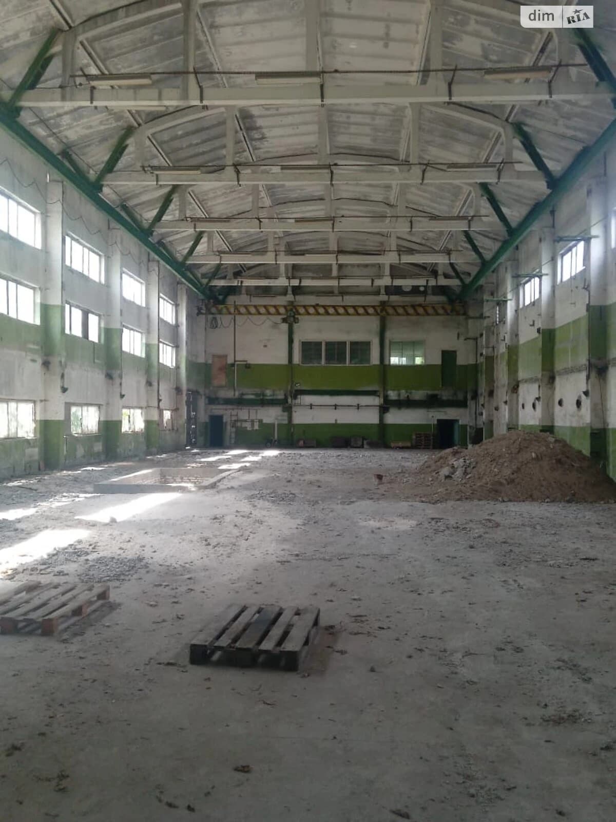 Виробниче приміщення, Основ’янський: кран-балка, гараж, метро Левада