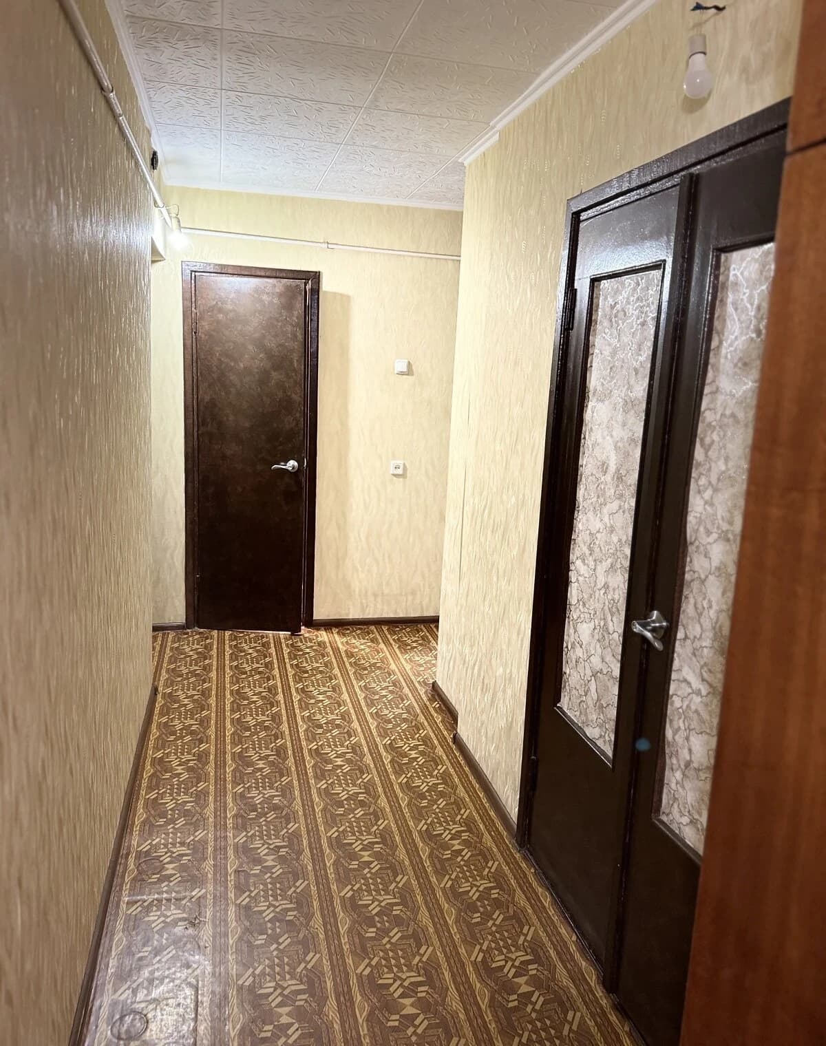 2-кімнатна квартира, Червоний Камінь: цегляні стіни, бойлер - фото 2