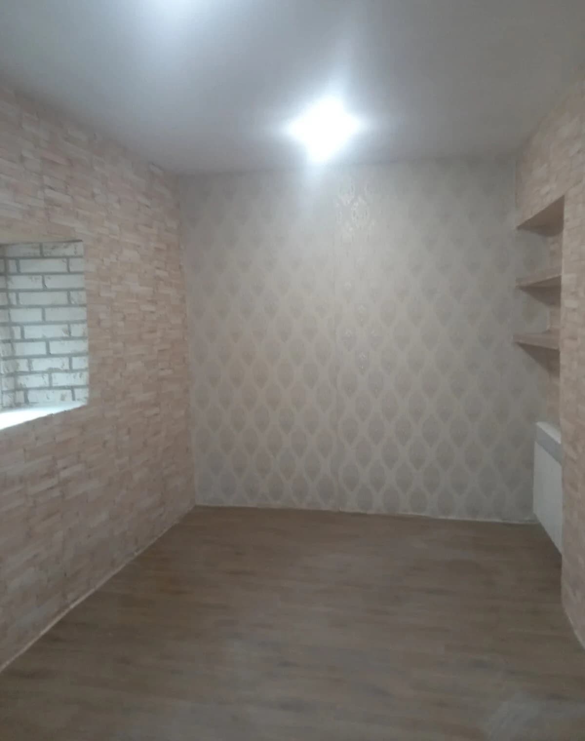Будинок, Центр: індивідуальне газове опалення, цегляні стіни - фото 3