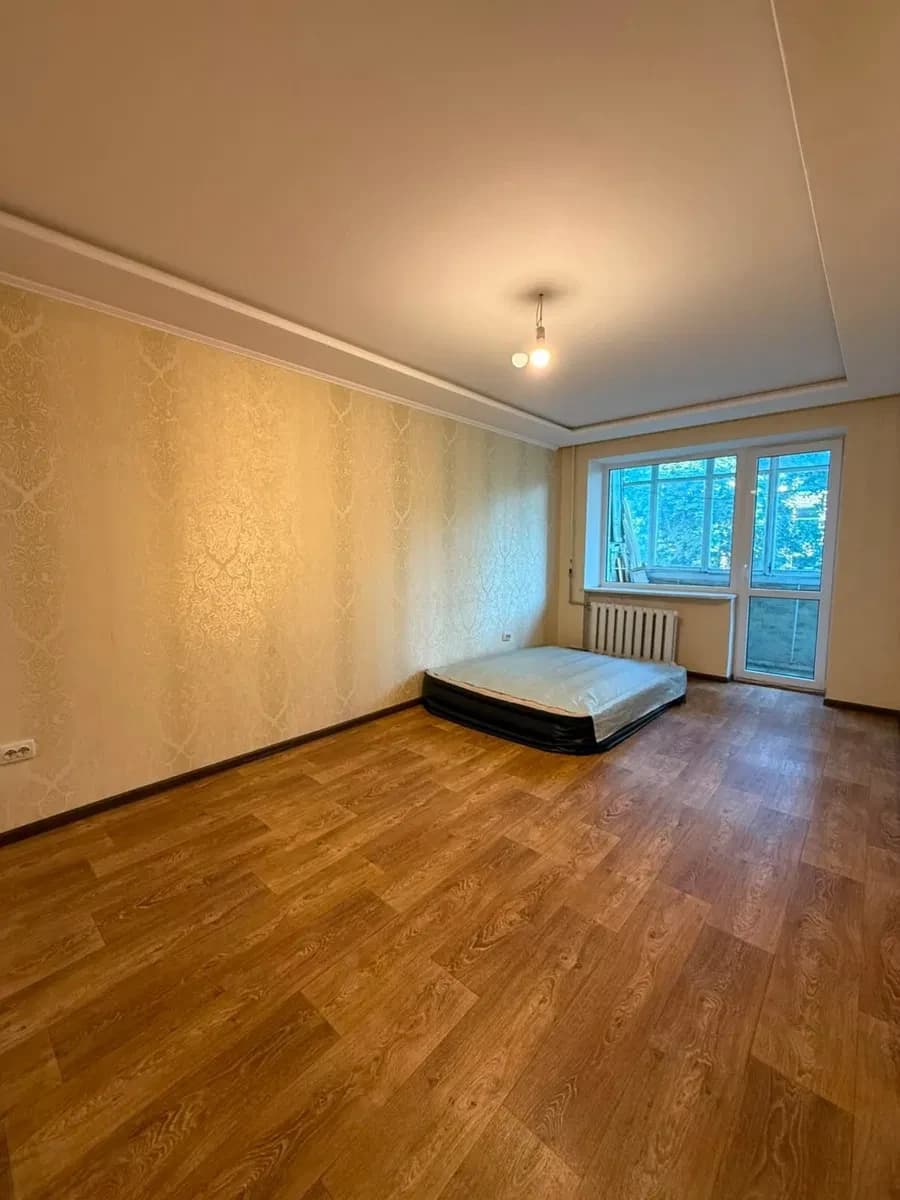 2-кімнатна квартира, Чорноморськ: море, роздільні кімнати, тихий двір - фото 4