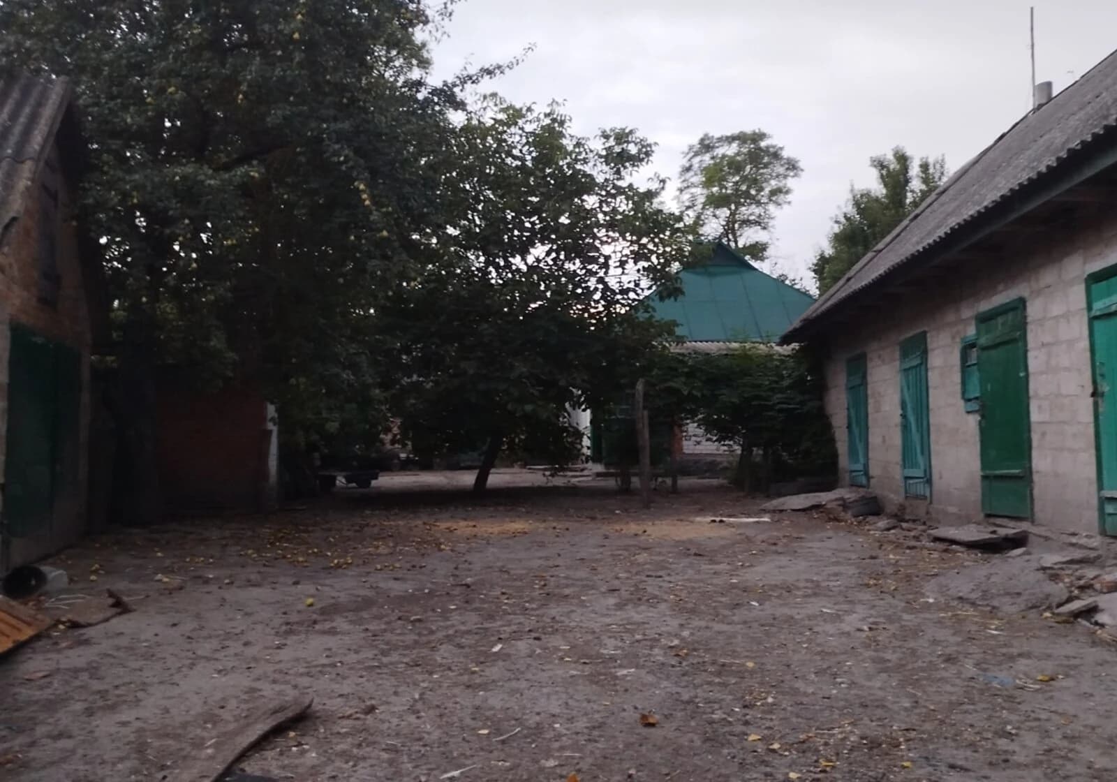 Будинок, Снітин: веранда, 30 соток, 3 спальні - фото 3