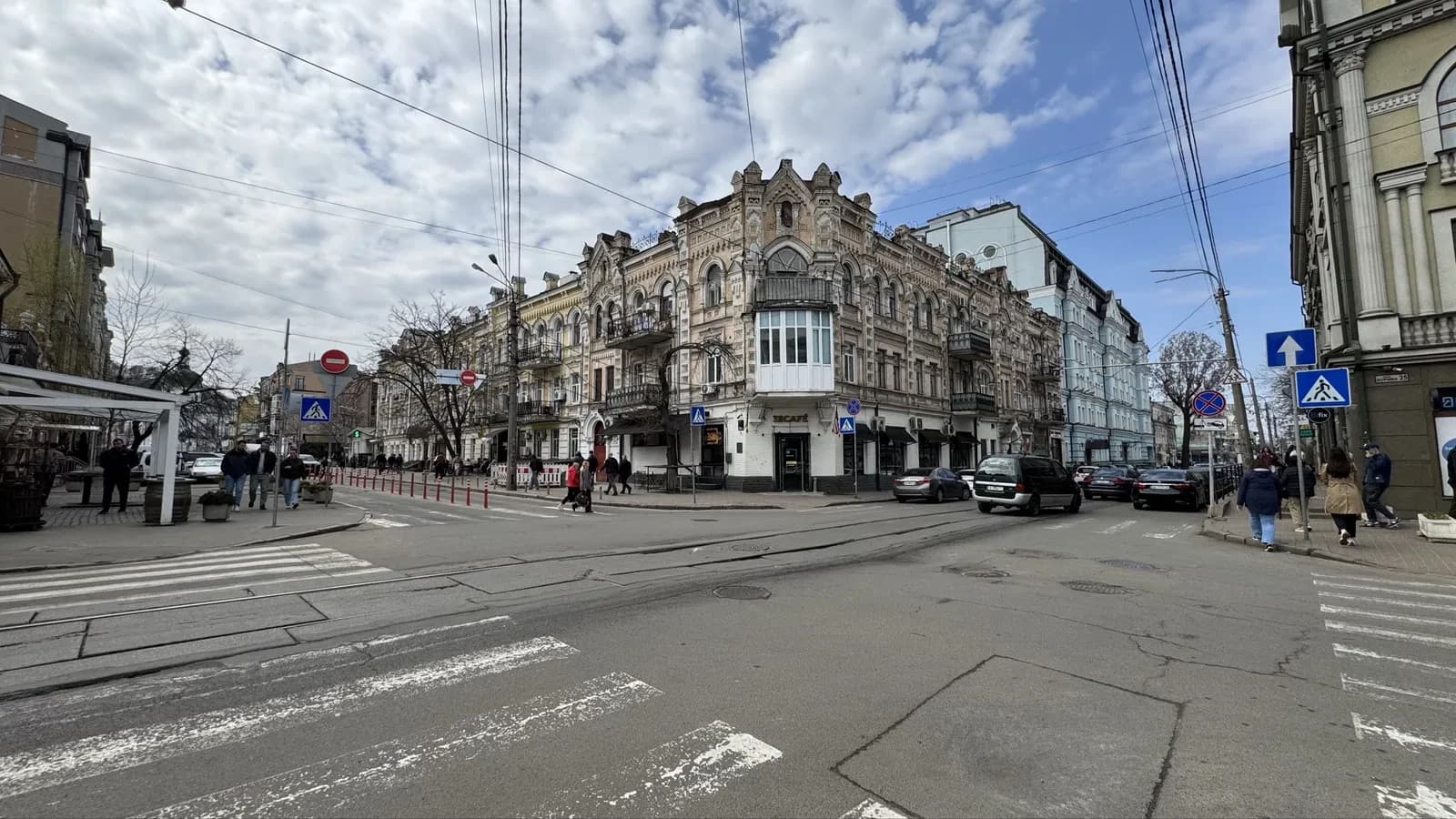 Магазин, Подільський: фасад на дві сторони, метро «Контрактова Площа» 160 м - фото 4