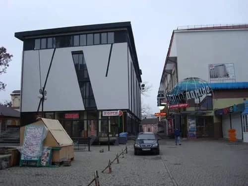 Приміщення у ТЦ «Зебра»: у центрі, з ремонтом - фото 1