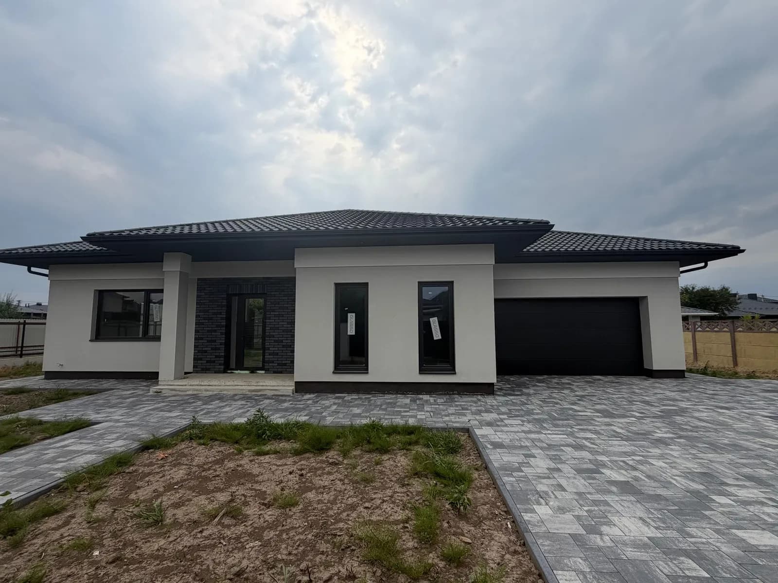Будинок, Боратин: гараж на 2 авто, 12 соток, тераса 11 м² - фото 4