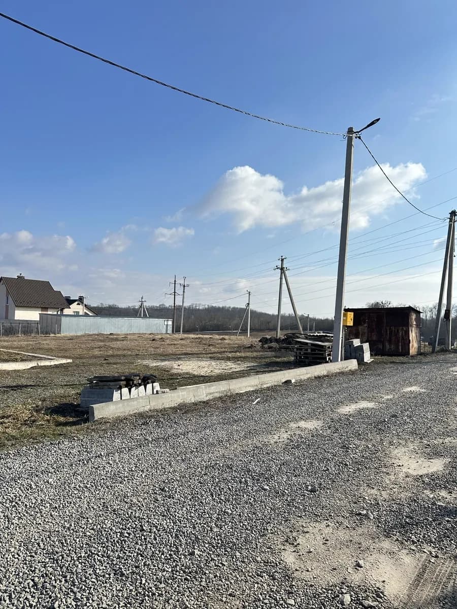 Ділянка 10 соток, масив Розсошанський: світло і газ, поділ на 2 - фото 4
