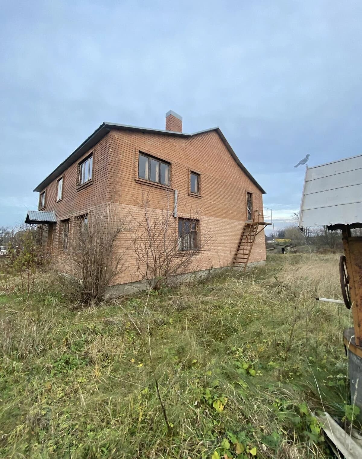 Будинок, Рудники: 7 кімнат, цегляні стіни, 2 поверхи - фото 2