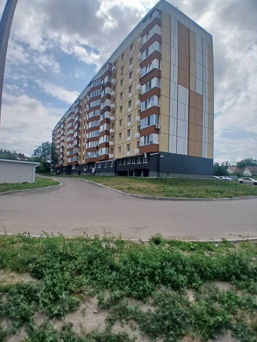 1-кімнатна квартира, Бородянка: у центрі, газове опалення