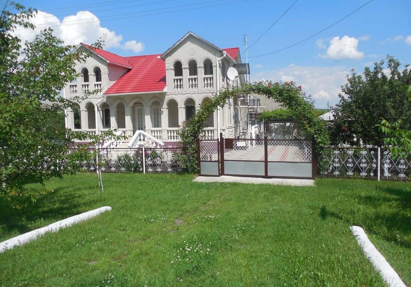 Будинок, Кельменці: гараж, веранда, єОселя - фото 2