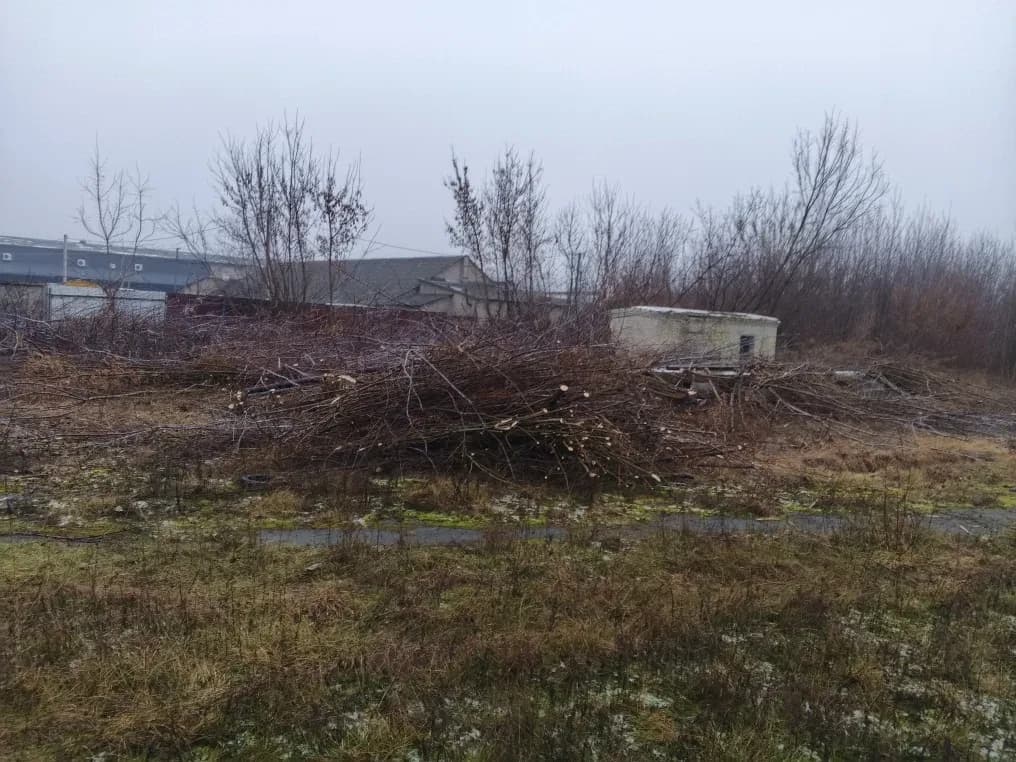 Приміщення колишньої мийки, Володимир: естакада, відстійники - фото 1