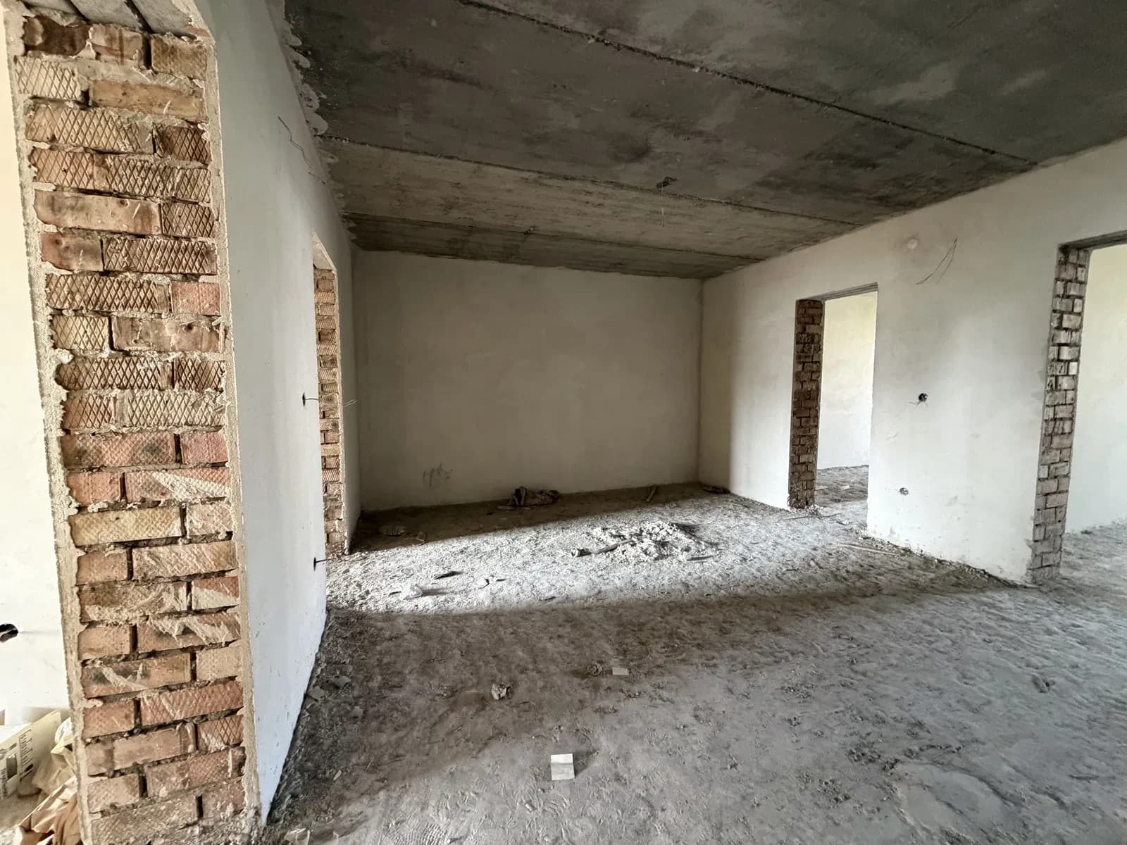 3-кімнатна квартира, Івано-Франківськ: центр, 2 санвузли, закритий двір - фото 2