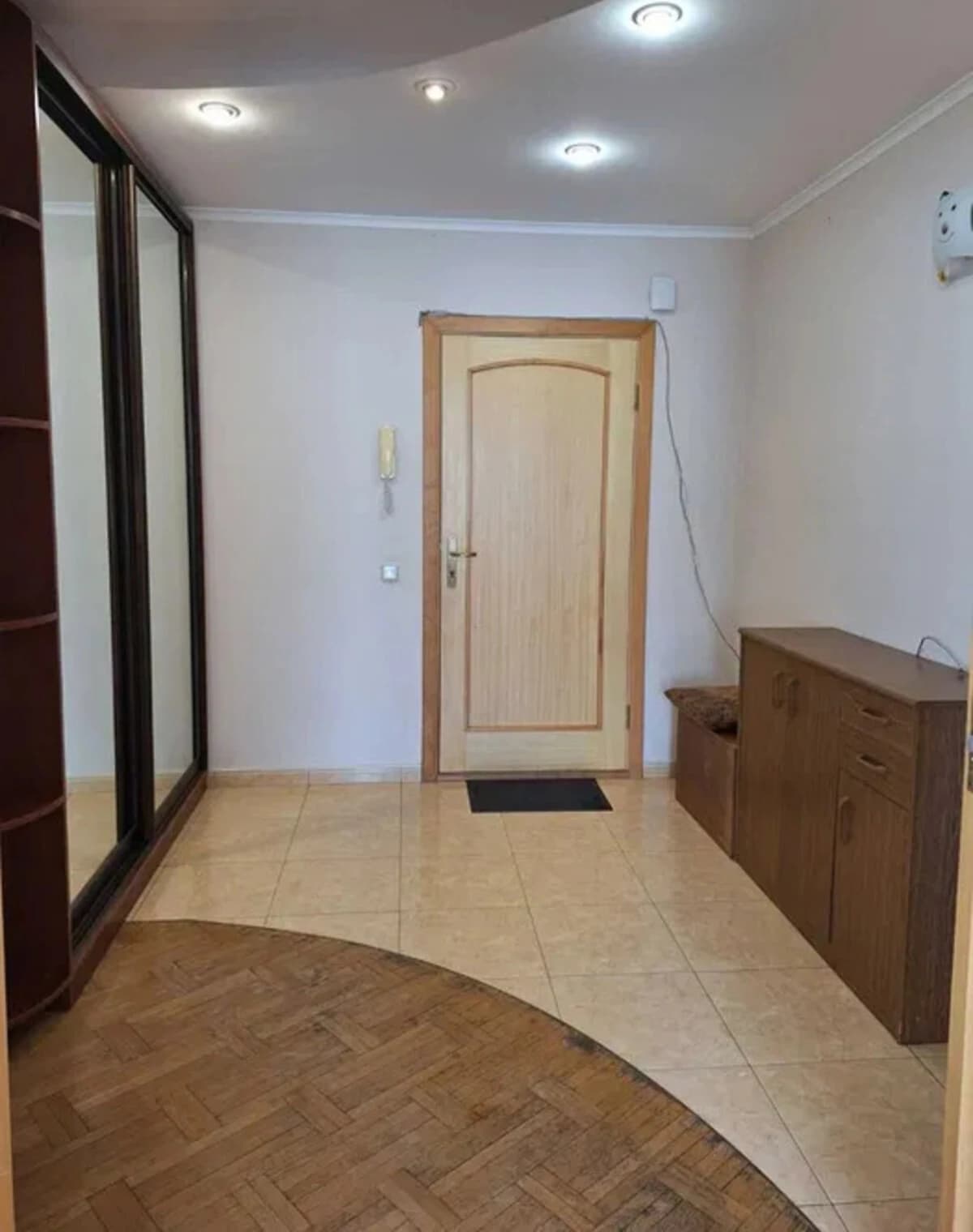 2-кімнатна квартира, вулиця Бориса Гмирі: інтернет і ліфт без світла - фото 2