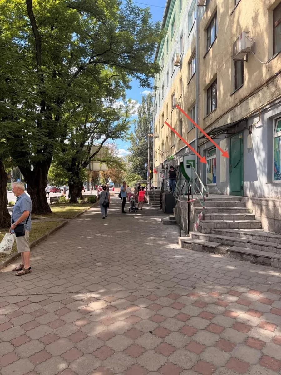 Магазин, Покровський: червона лінія, три окремі приміщення - фото 4