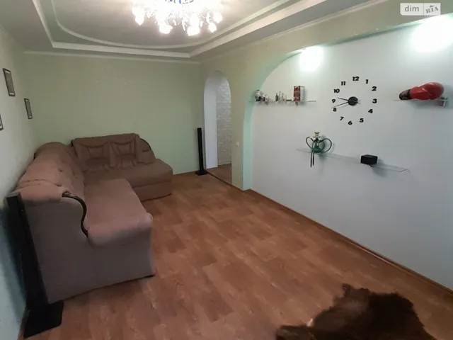 3-кімнатна квартира, Синельникове: індивідуальне газове опалення