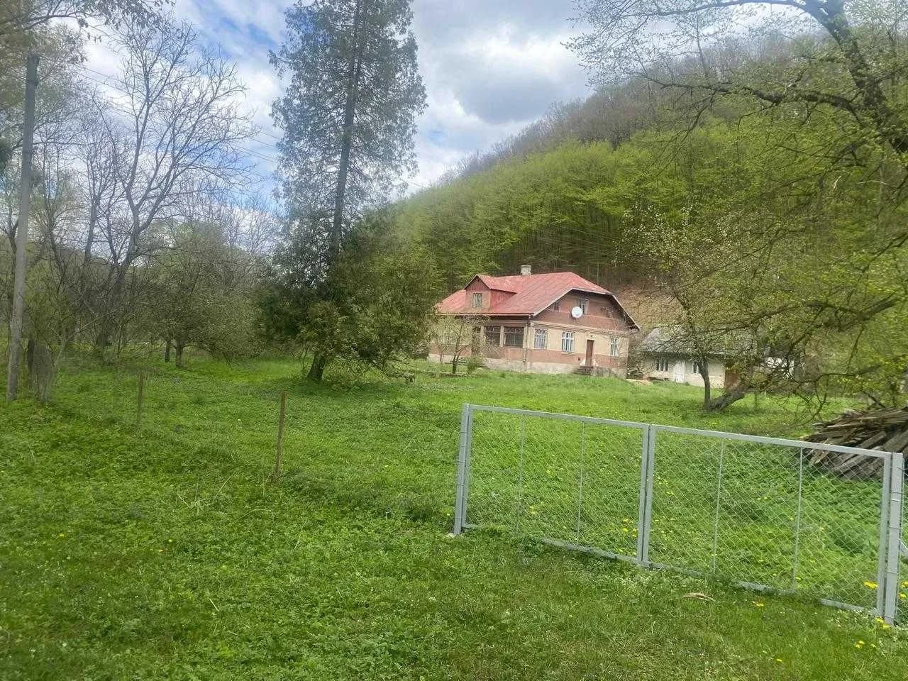 Будинок, Коропець: 32 сотки, гараж, річка та ліс поруч - фото 1