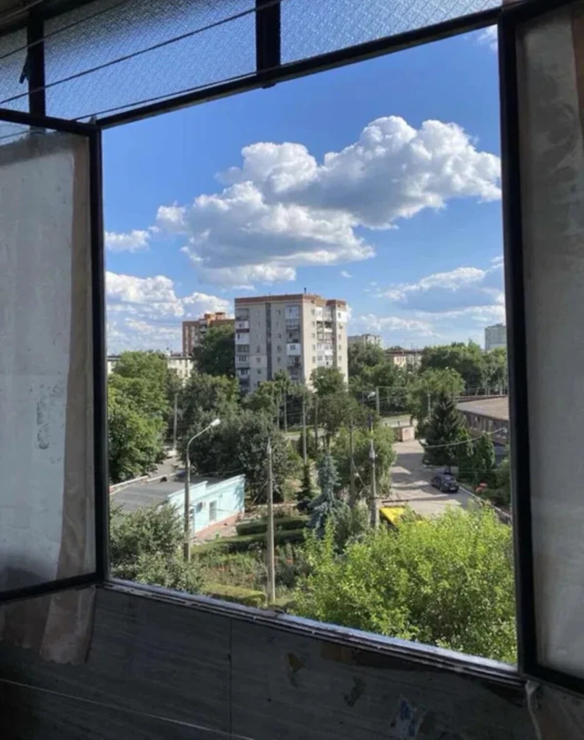 1-кімнатна квартира, Київський: цегляні стіни, балкон - фото 5