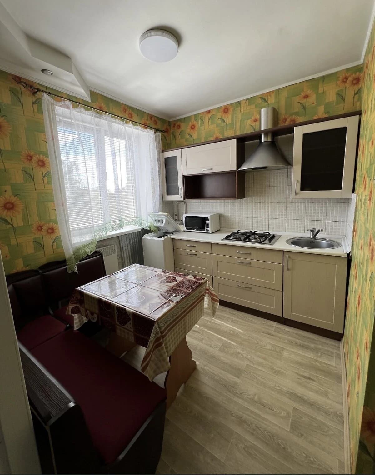 1-кімнатна квартира, Самар: електричне опалення, бойлер