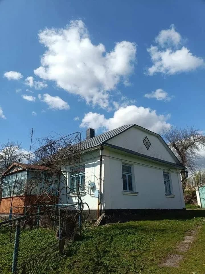 Будинок, Дерев'яне: біля Клевані, гараж, 20 соток
