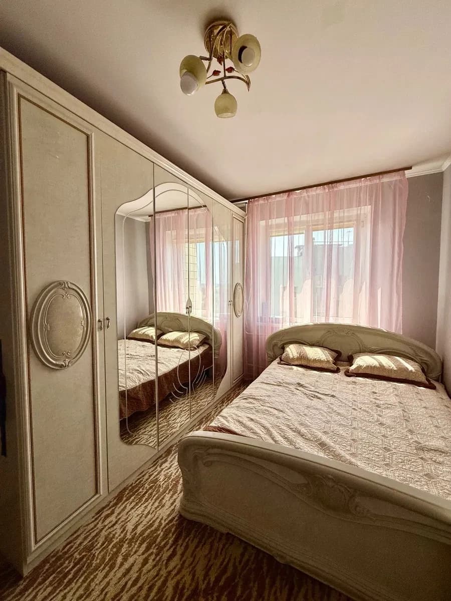 2-кімнатна квартира, Сихівський: євроремонт, меблі та техніка - фото 1