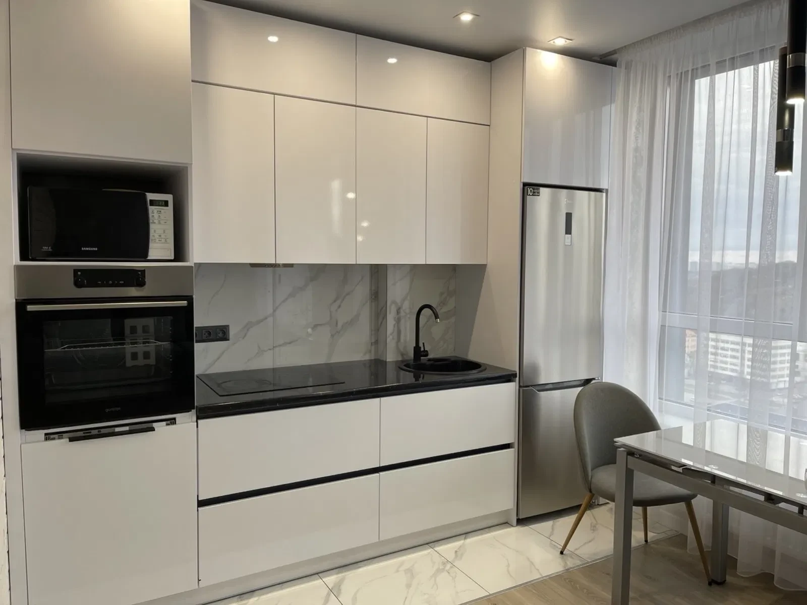 1-кімнатна квартира у ЖК PODIL PLAZA & RESIDENCE: генератор