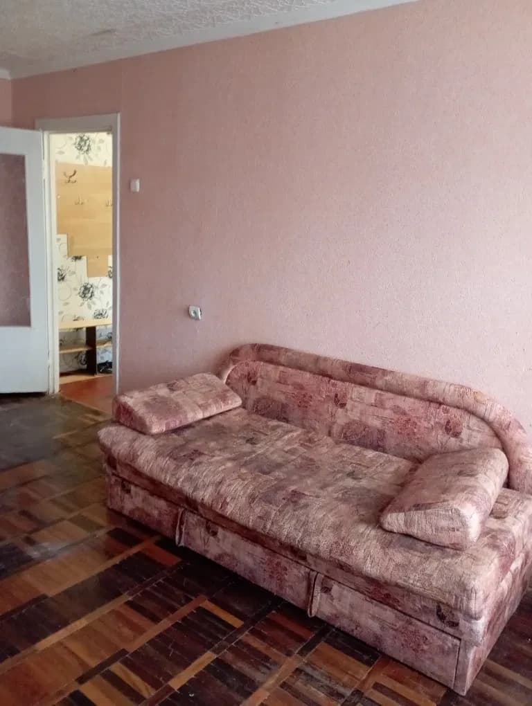 1-кімнатна квартира, Нововолинськ: кімната майже 20 м², бойлер - фото 1