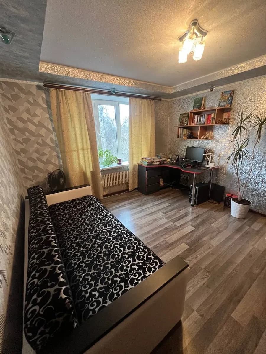 2-кімнатна квартира, Салтівський: капітальний ремонт, власний санвузол
