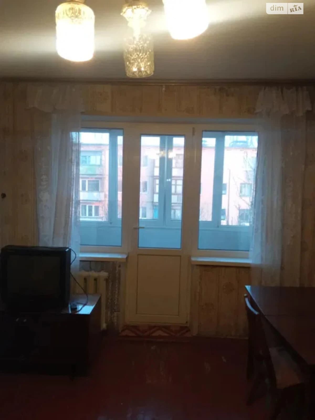 2-кімнатна квартира, Кривий Ріг: хрущовка, балкон, бойлер - фото 1