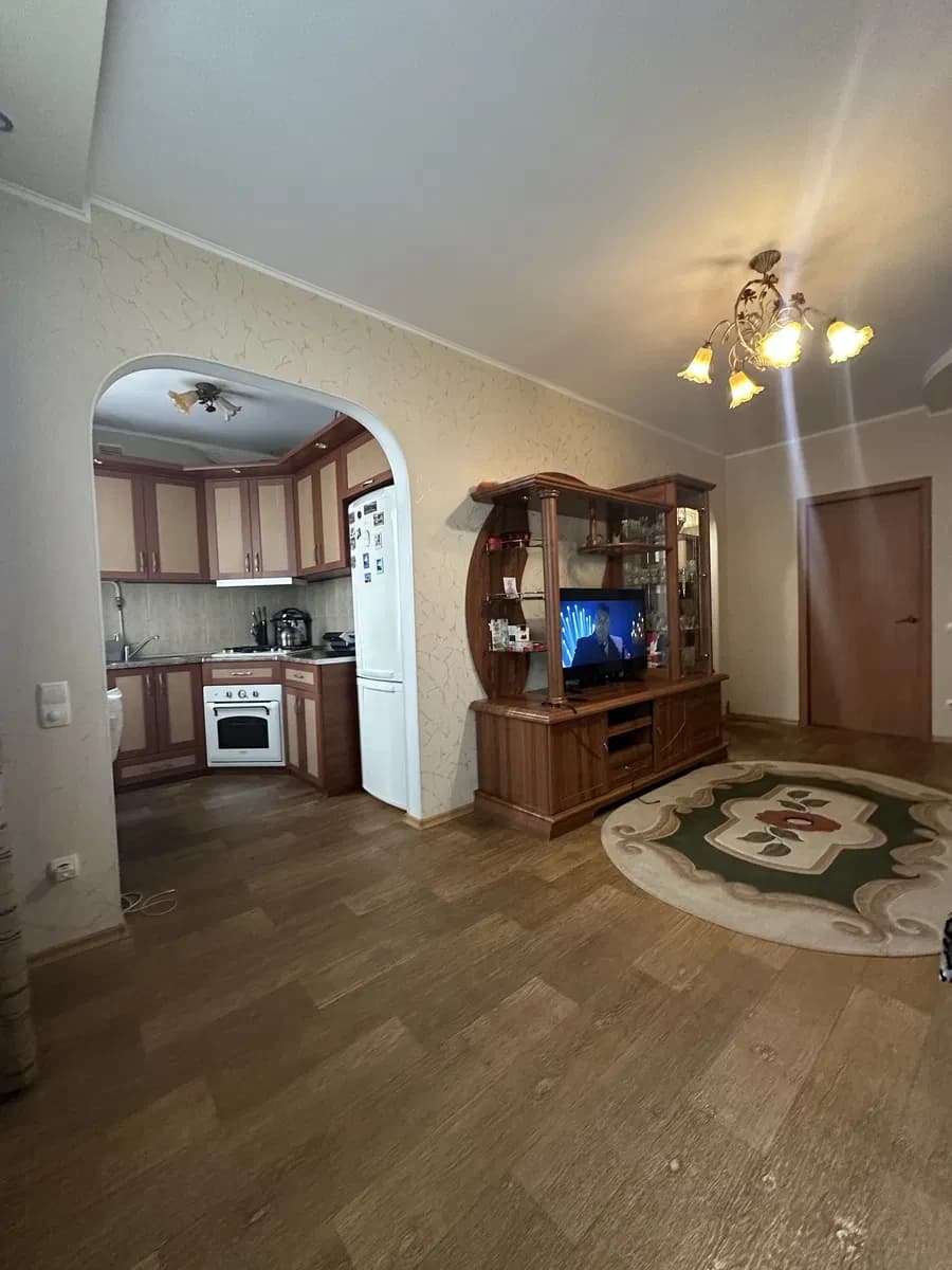 2-кімнатна квартира, Чернігів: євроремонт, паркувальне місце - фото 3