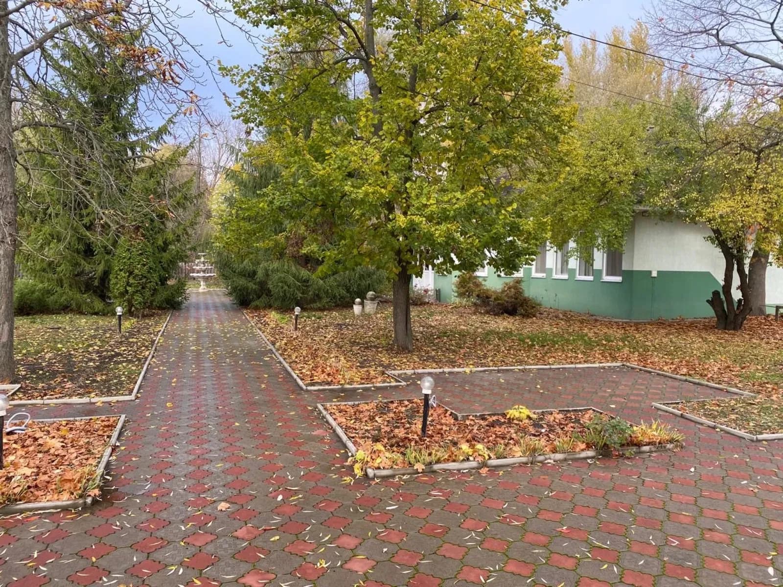 Ресторанний комплекс «Сайгон», Камʼянка: річка, літня площадка, дискотека - фото 3