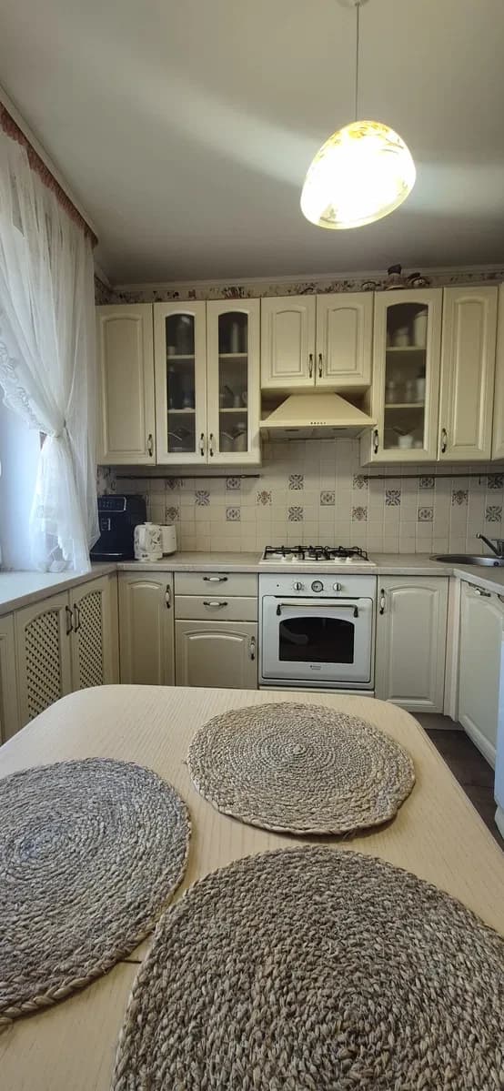 3-кімнатна квартира, Ірпінь: опалення без світла, великий балкон