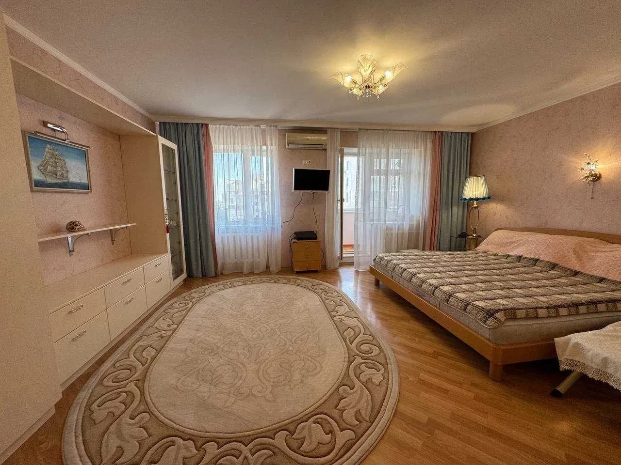 4-кімнатна квартира, Приморський: кухня-вітальня, парк Перемоги - фото 5