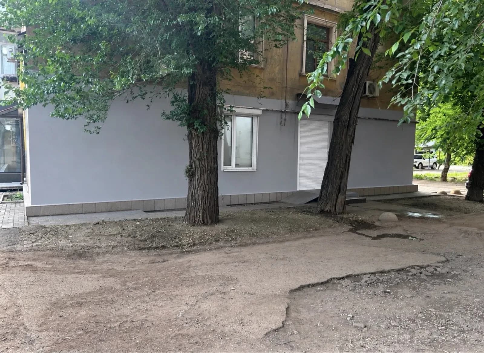 Приміщення, Центрально-Міський: фасадне, навпроти Сільпо - фото 3