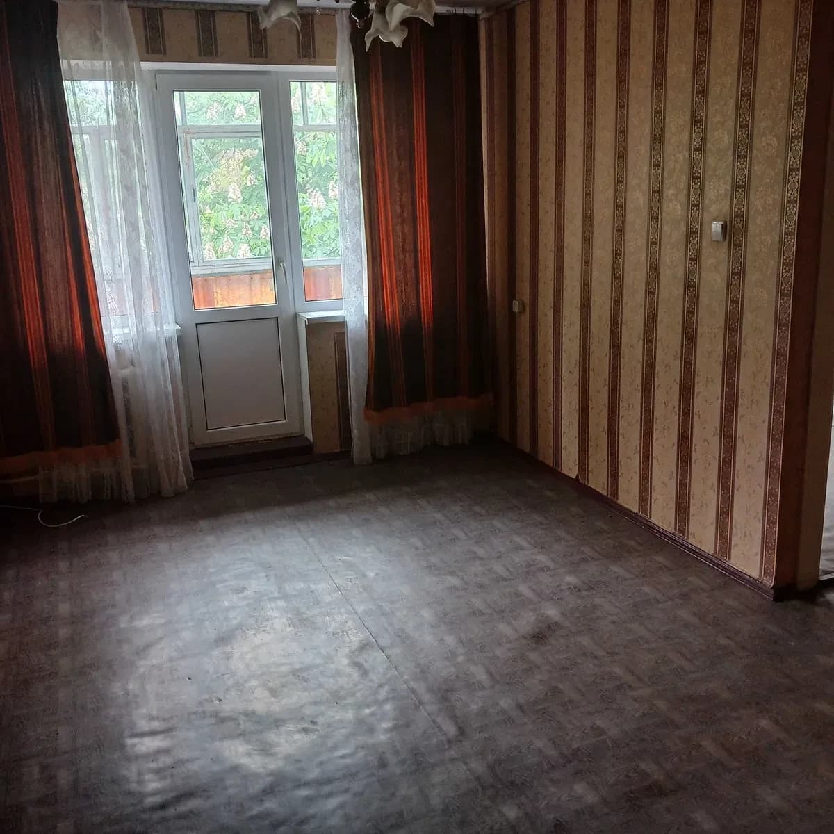 2-кімнатна квартира, Чернігів: тихий центр, тепла, утеплений будинок - фото 5