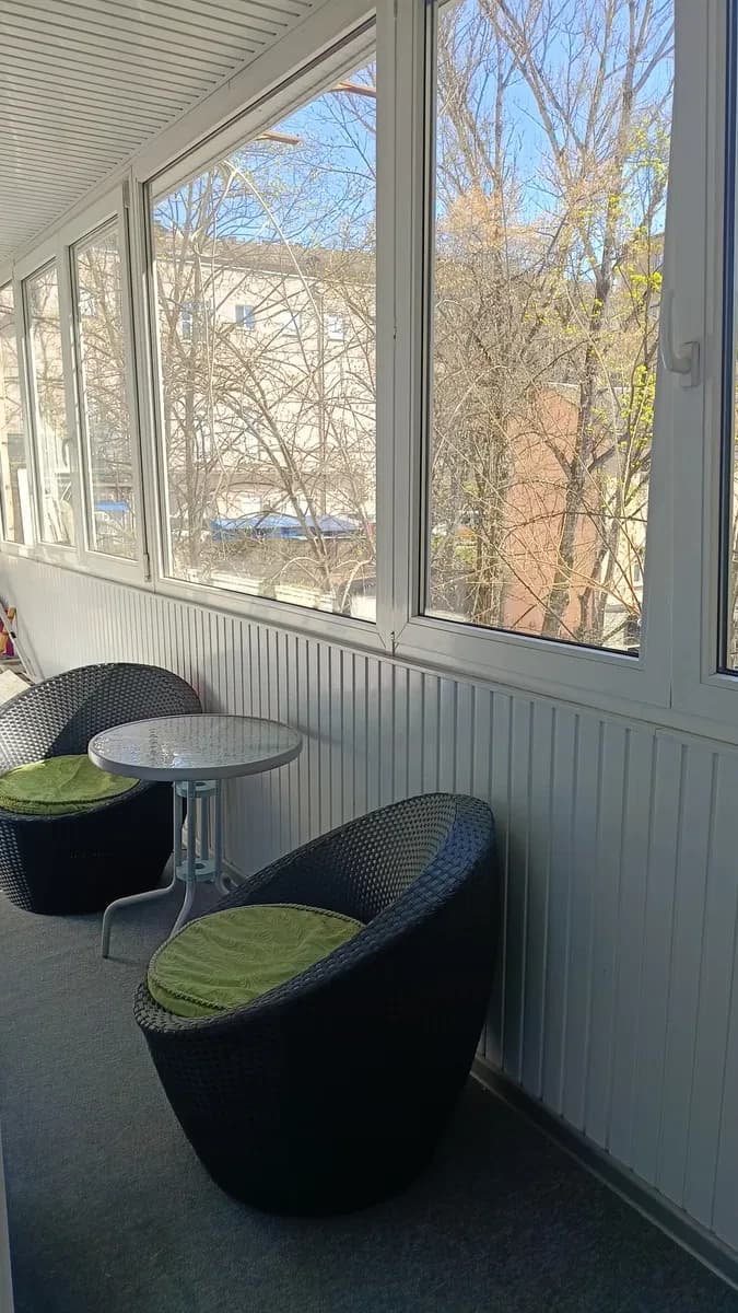 2-кімнатна квартира, Печерський: біля Ботсаду, лоджія 10 м² - фото 2